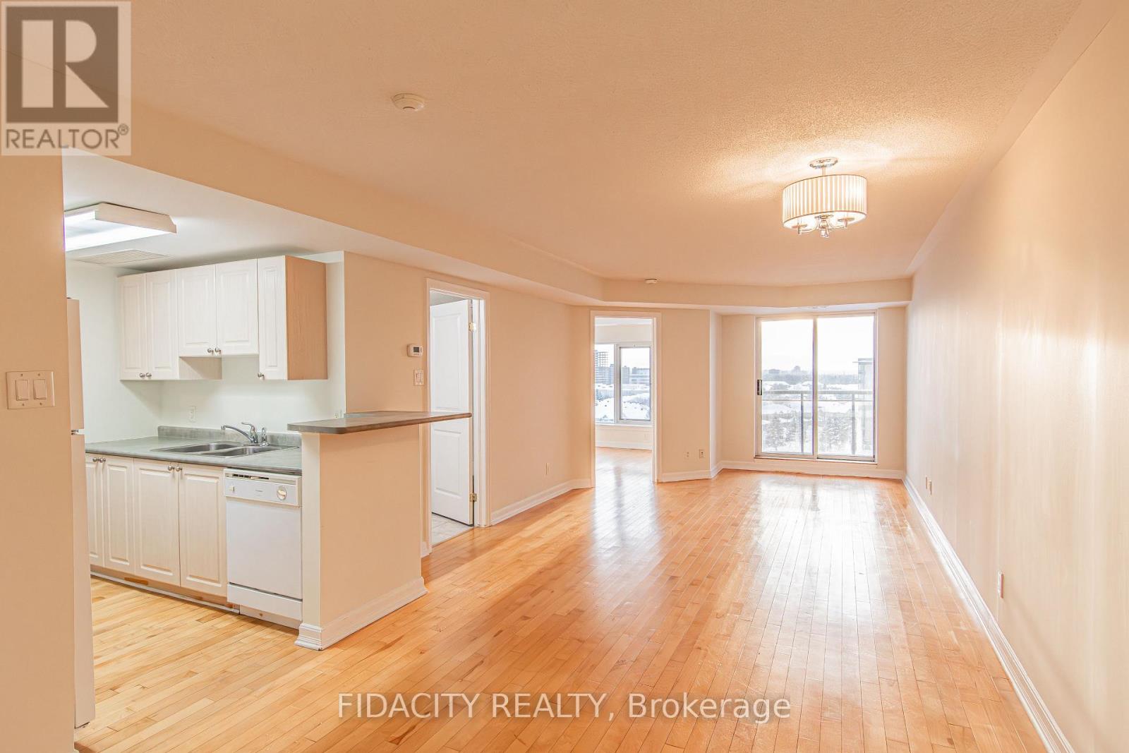 9g - 310 Central Park Drive, Ottawa, Ontario  K2C 4G4 - Photo 4 - X12745870