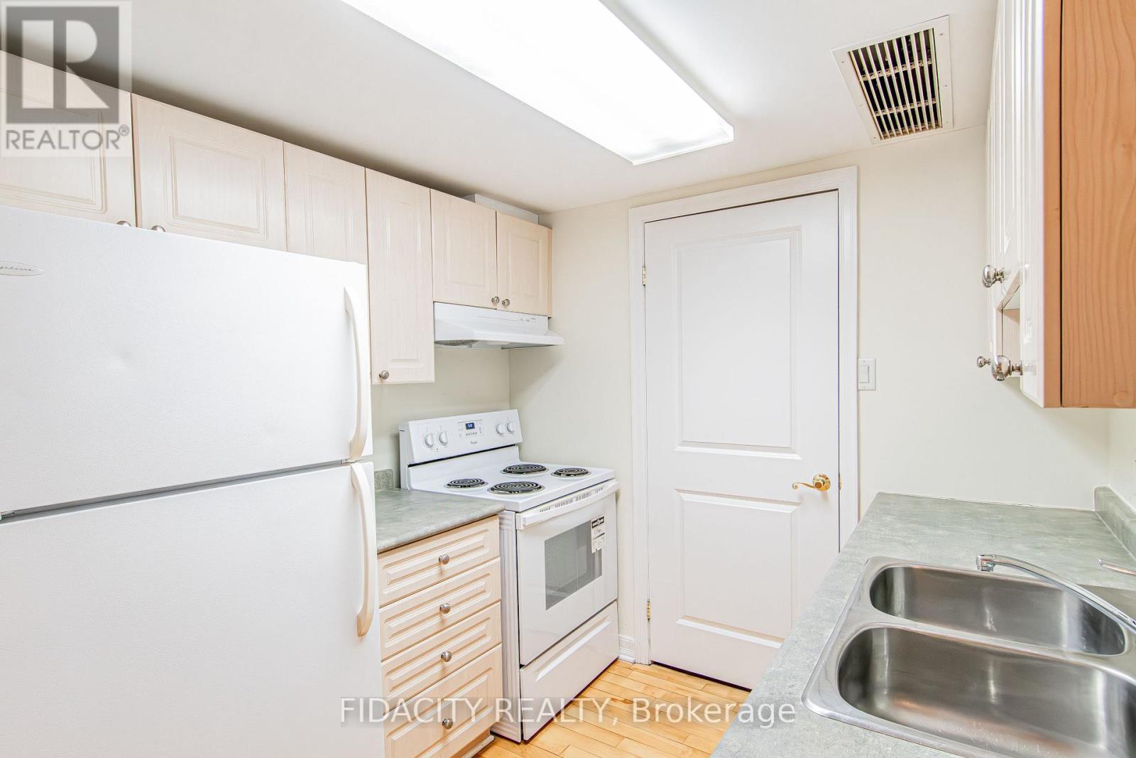 9g - 310 Central Park Drive, Ottawa, Ontario  K2C 4G4 - Photo 8 - X12745870