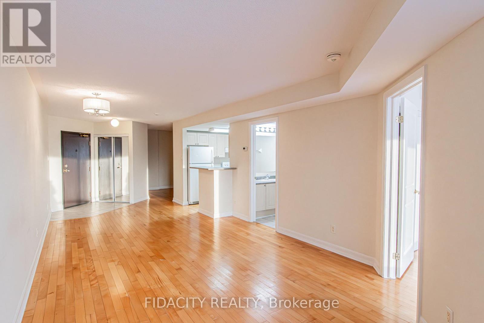 9g - 310 Central Park Drive, Ottawa, Ontario  K2C 4G4 - Photo 9 - X12745870