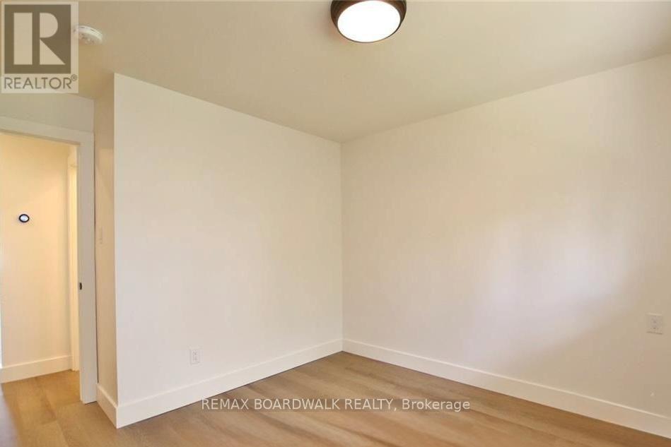 A - 1173 Tara Drive, Ottawa, Ontario  K2C 2H4 - Photo 18 - X12745906