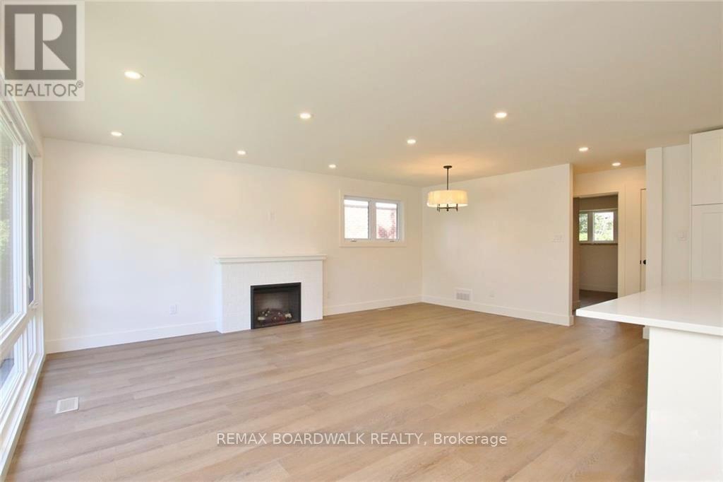 A - 1173 Tara Drive, Ottawa, Ontario  K2C 2H4 - Photo 3 - X12745906