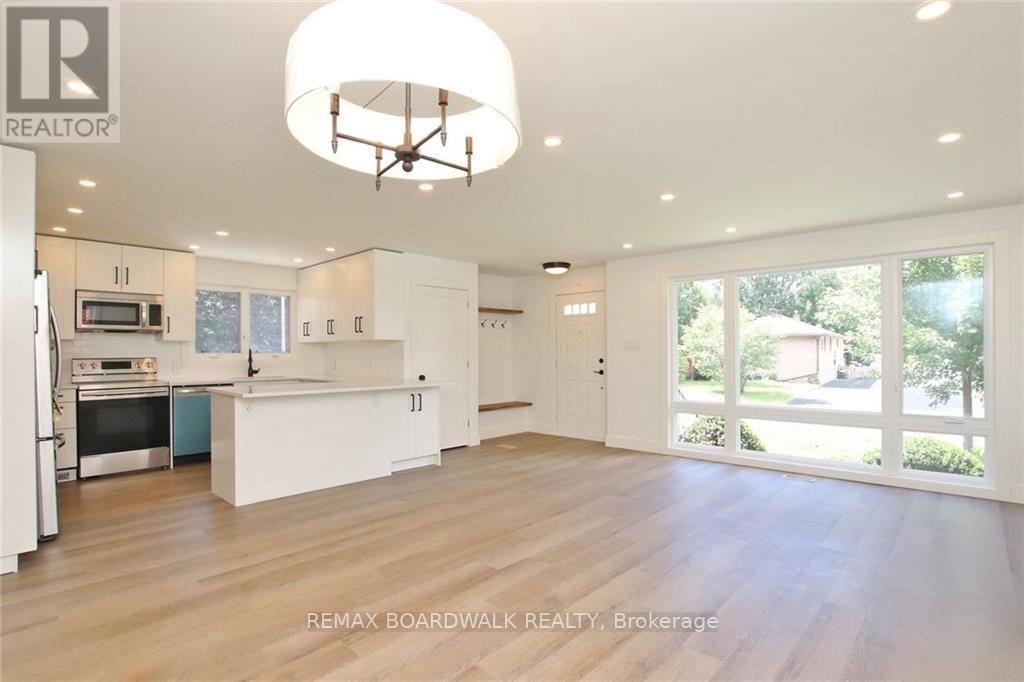 A - 1173 Tara Drive, Ottawa, Ontario  K2C 2H4 - Photo 5 - X12745906