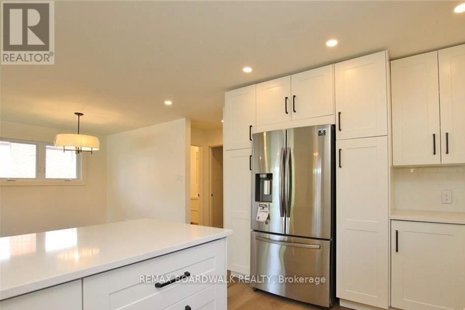 A - 1173 Tara Drive, Ottawa, Ontario  K2C 2H4 - Photo 7 - X12745906