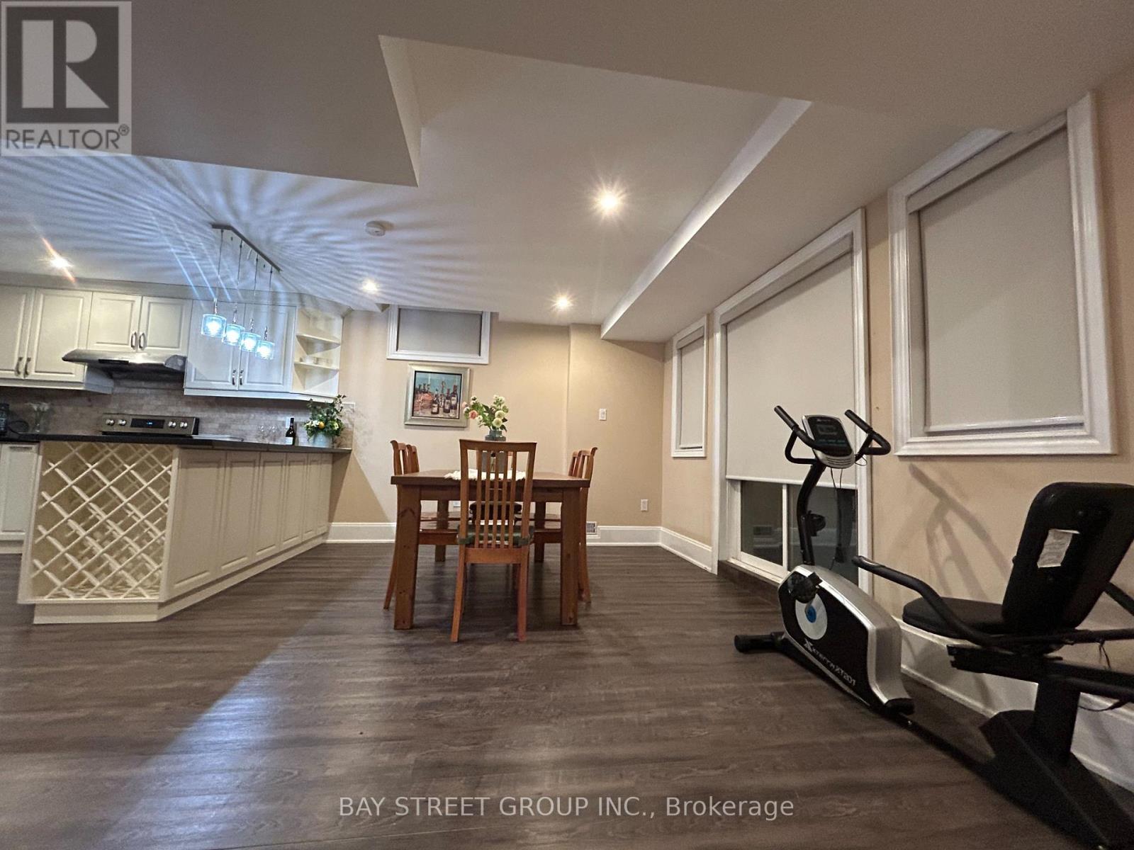 109 Hua Du Avenue, Markham (Berczy), Ontario  L6C 0P9 - Photo 9 - N12745894