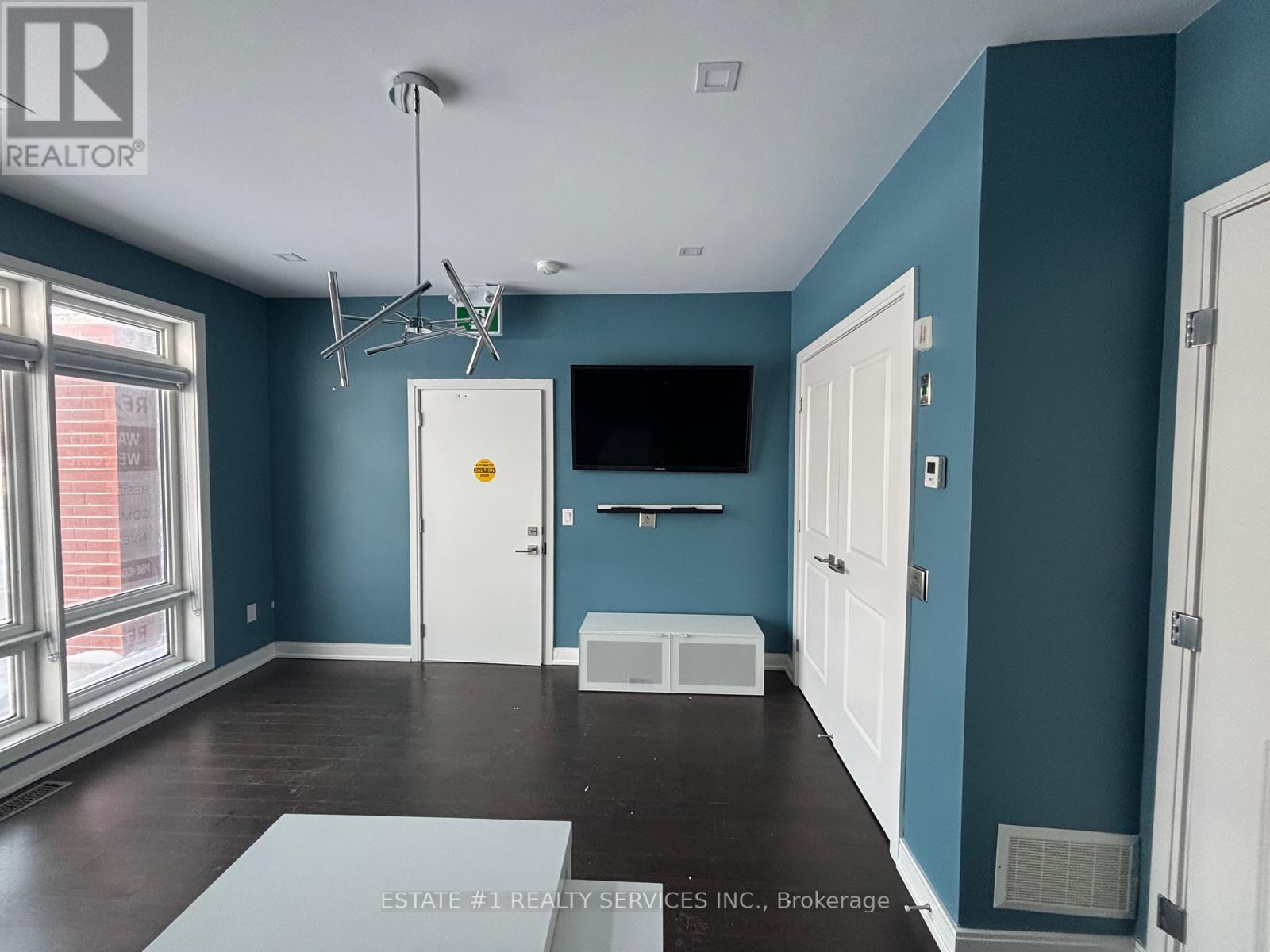 357 Veterans Drive, Brampton (Northwest Brampton), Ontario  L7A 4W1 - Photo 10 - W12745888