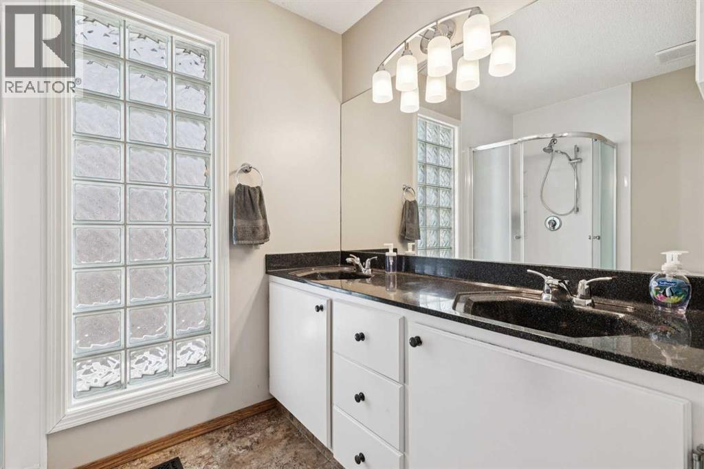 19 Somerside Manor Sw, Calgary, Alberta  T2Y 3G5 - Photo 23 - A2281984