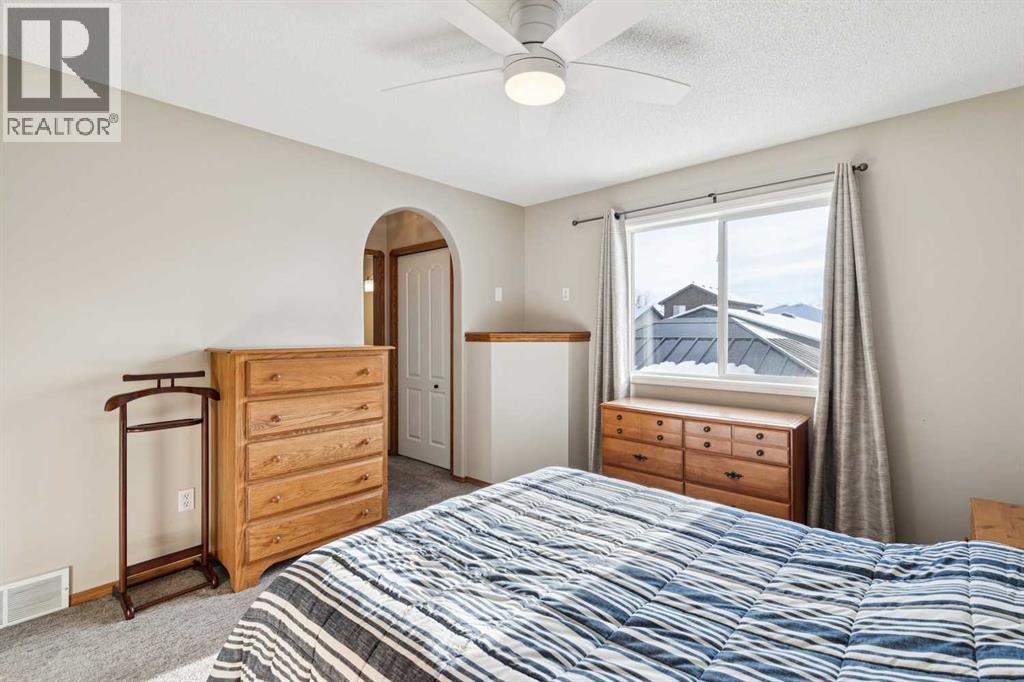 19 Somerside Manor Sw, Calgary, Alberta  T2Y 3G5 - Photo 21 - A2281984