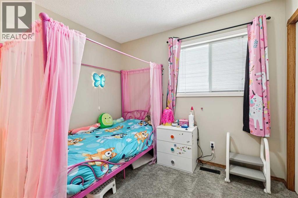 19 Somerside Manor Sw, Calgary, Alberta  T2Y 3G5 - Photo 28 - A2281984