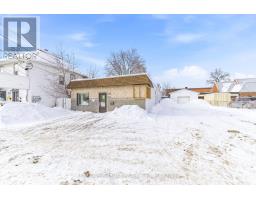 292 TRAFALGAR ROAD, Pembroke, Ontario