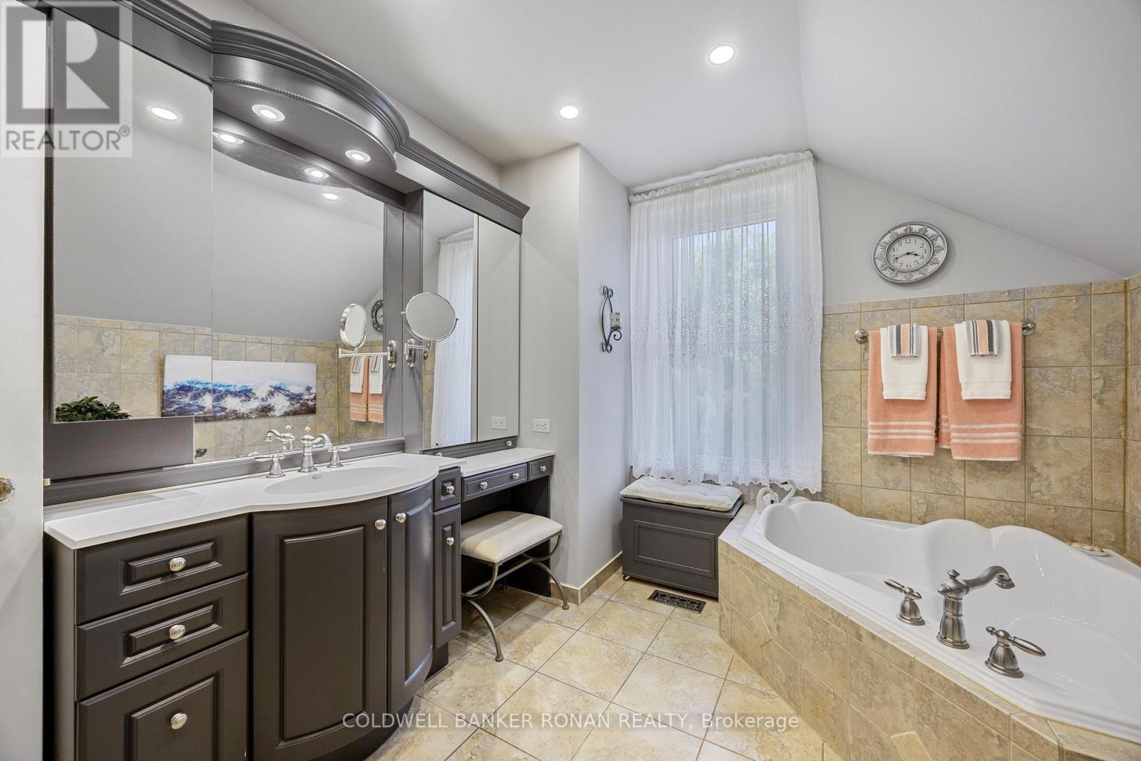 5977 13th Line, New Tecumseth, Ontario L0L 1L0 - Photo 23 - N12247750