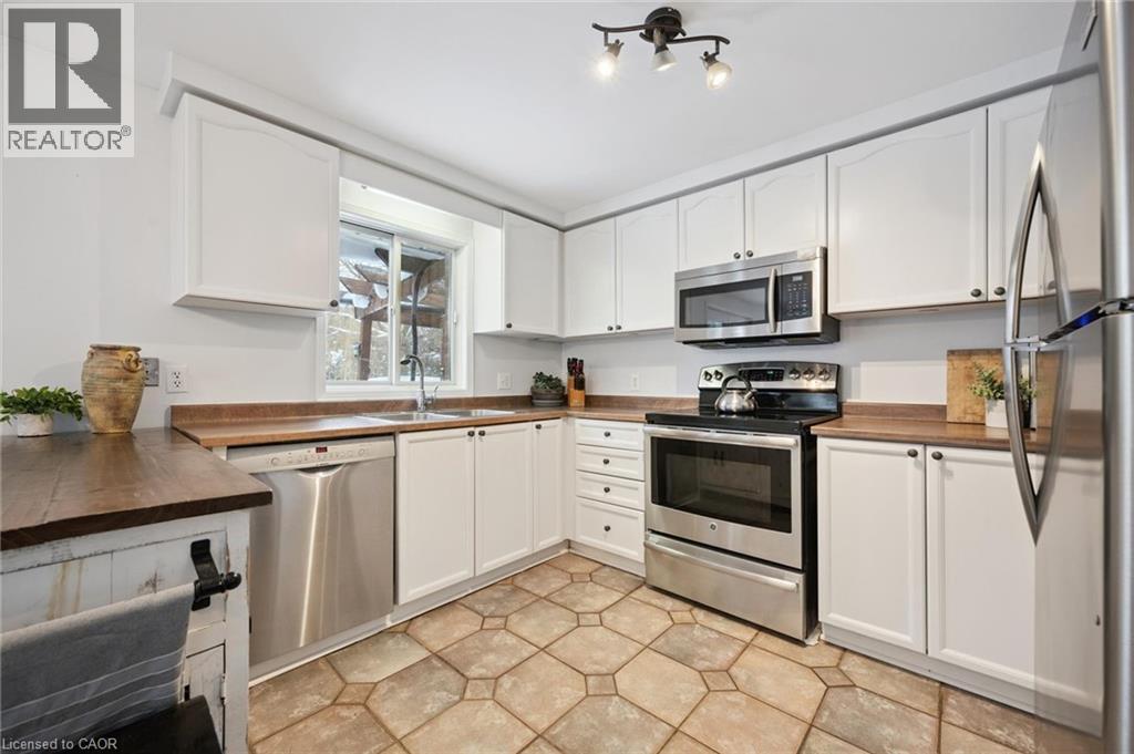 98 Old Maple Lane, Kitchener, Ontario  N2N 3B3 - Photo 15 - 40801568