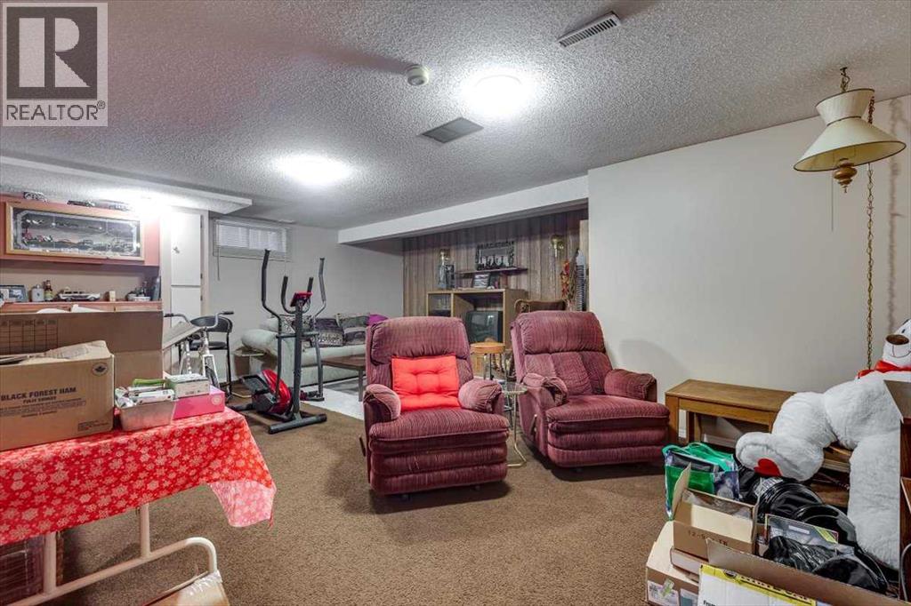 57 Mcdougall Crescent, Red Deer, Alberta  T4R 1T2 - Photo 34 - A2273929