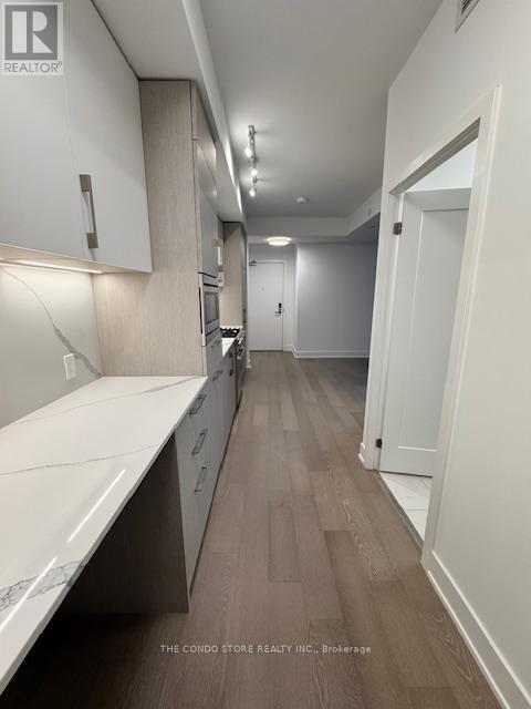 606 - 8 Manor Road W, Toronto, Ontario  M4S 0E6 - Photo 4 - C12745944