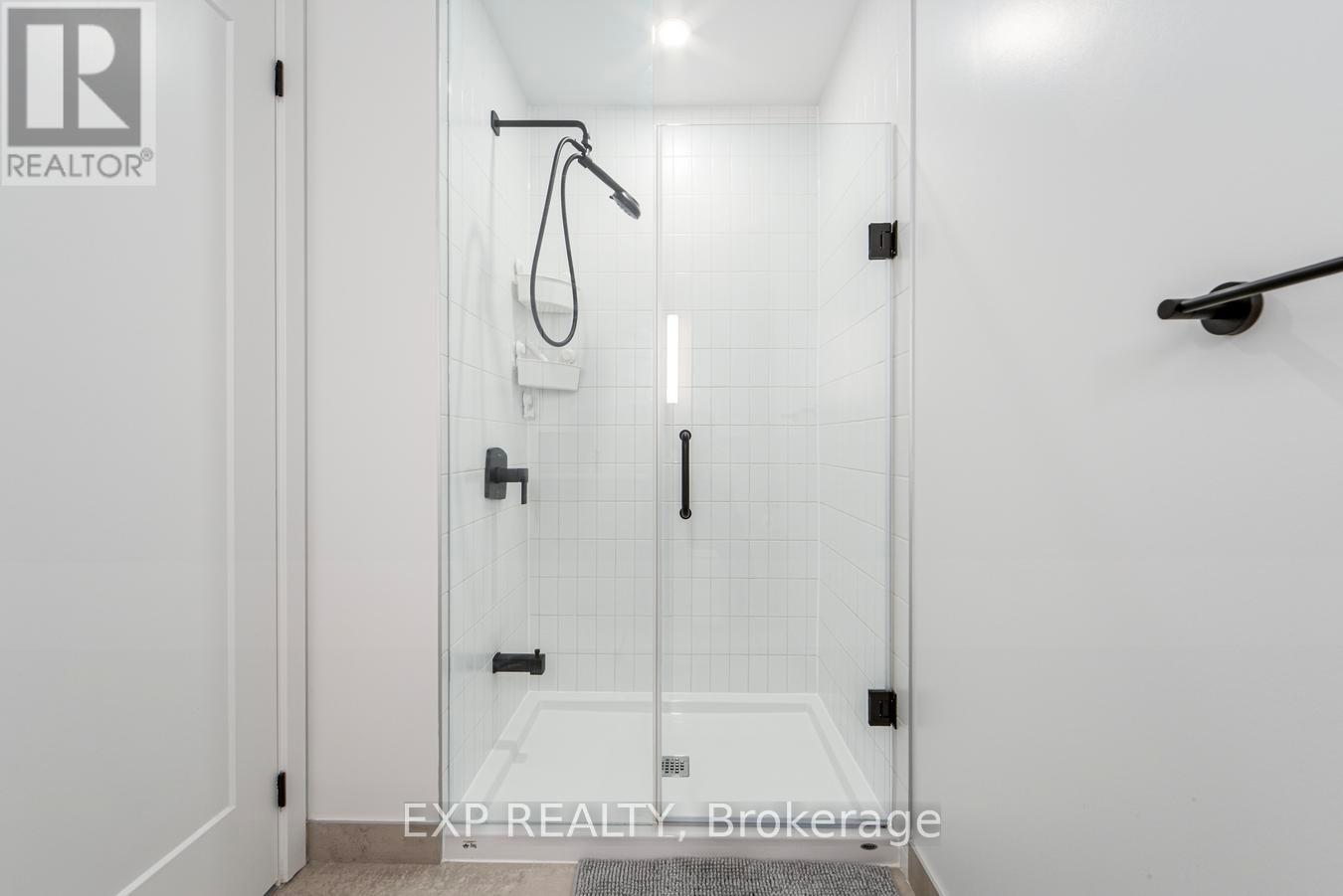 Lp02 - 5 Defries Street, Toronto, Ontario  M5A 0W7 - Photo 23 - C12745946