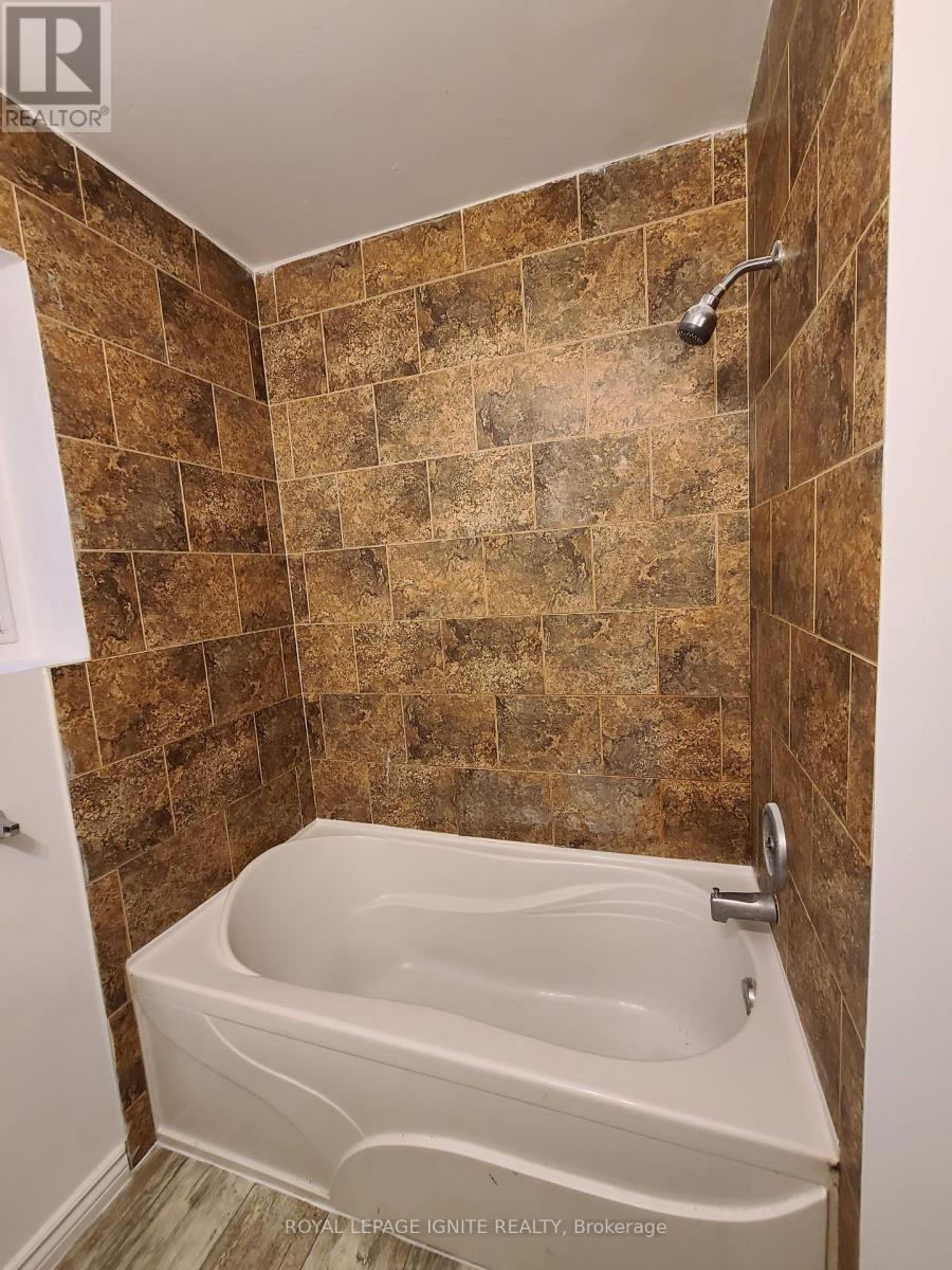 Main - 170 Magnolia Avenue, Toronto, Ontario  M1K 3K8 - Photo 13 - E12745956