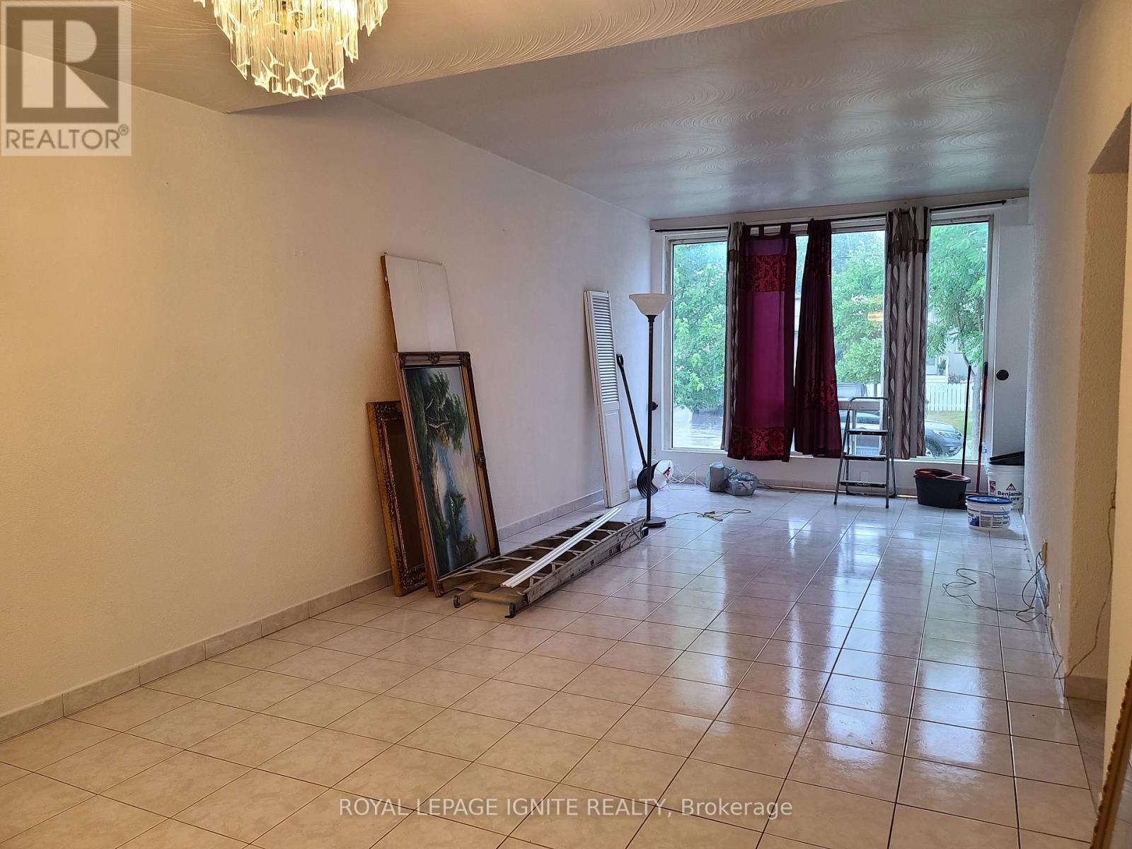 Main - 170 Magnolia Avenue, Toronto, Ontario  M1K 3K8 - Photo 5 - E12745956