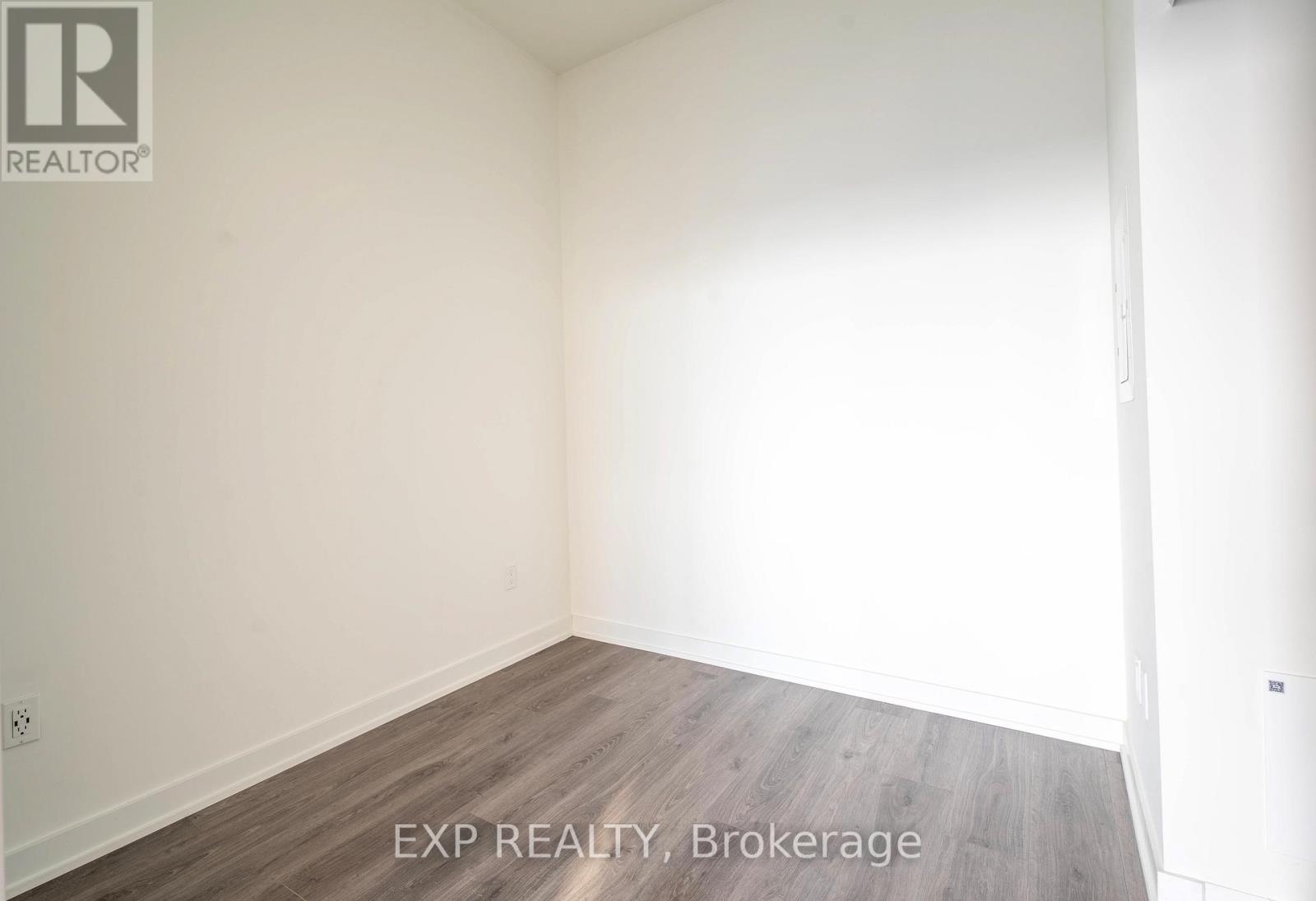 2206 - 28 Ann Street, Mississauga, Ontario  L5G 3G1 - Photo 18 - W12745948