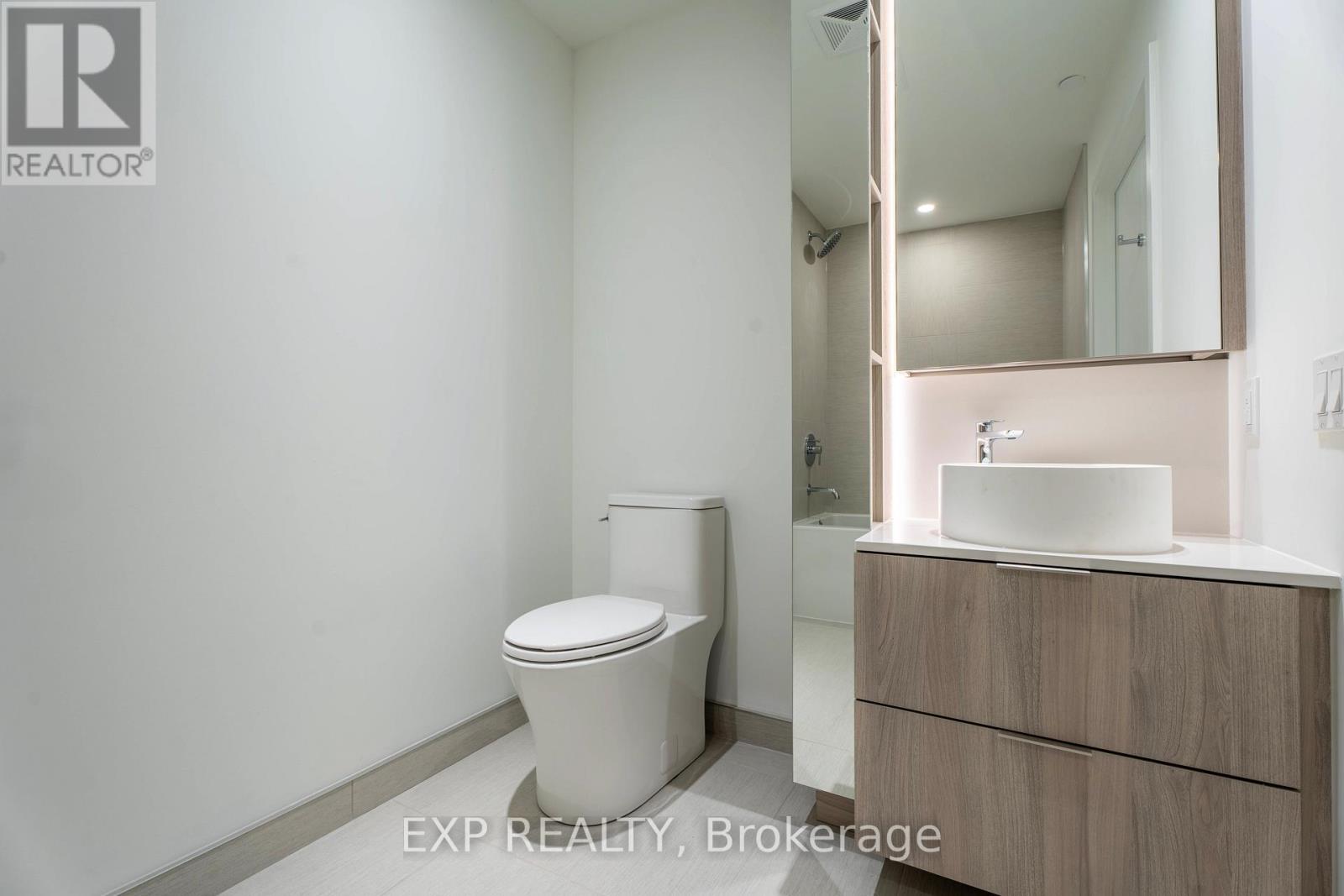 2206 - 28 Ann Street, Mississauga, Ontario  L5G 3G1 - Photo 20 - W12745948