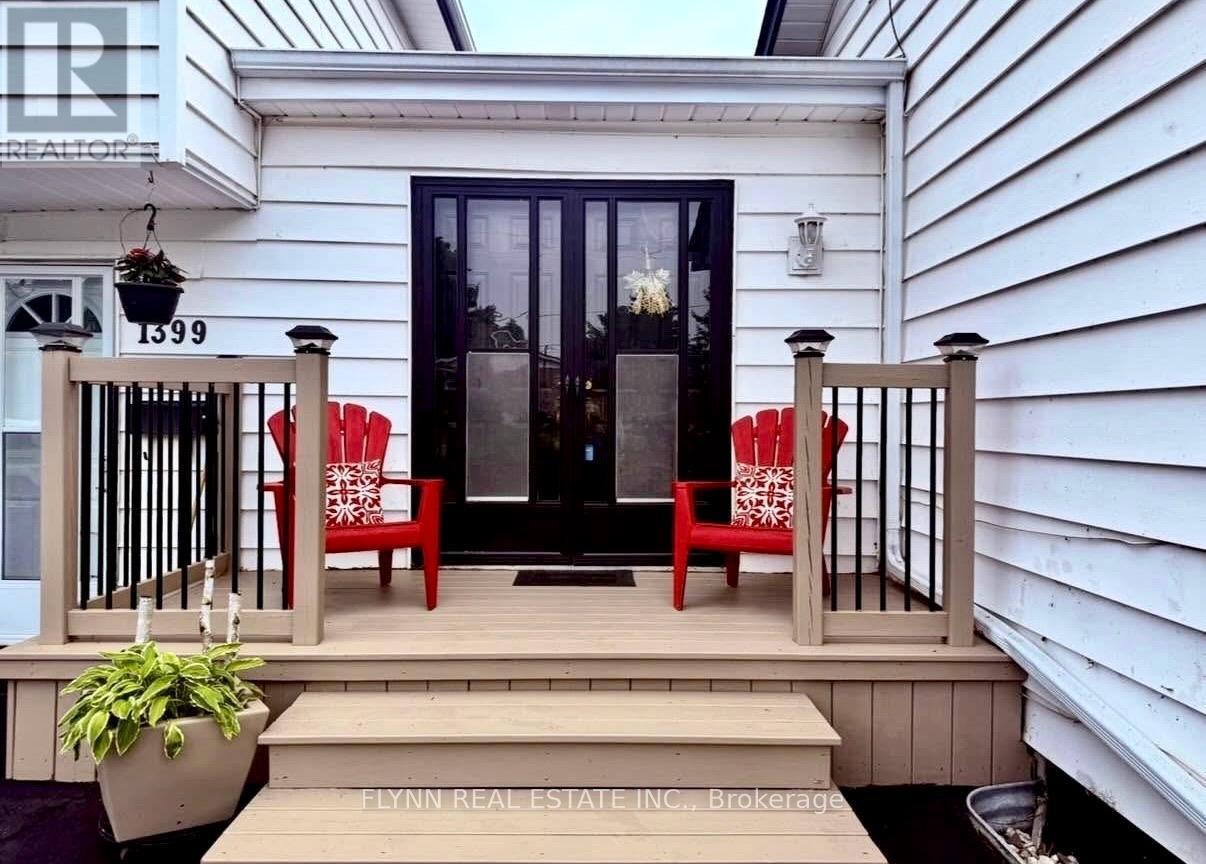 1399 Phillips Street, Fort Erie, Ontario  L2A 3C4 - Photo 2 - X12745958