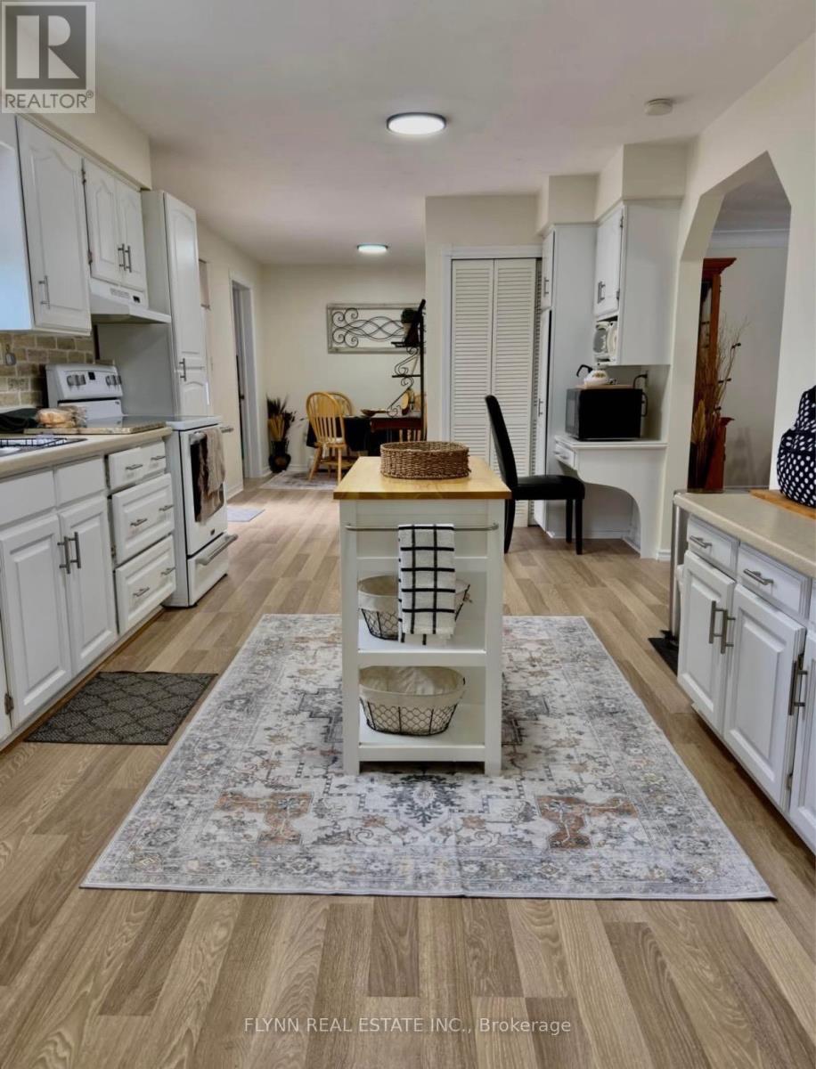 1399 Phillips Street, Fort Erie, Ontario  L2A 3C4 - Photo 4 - X12745958