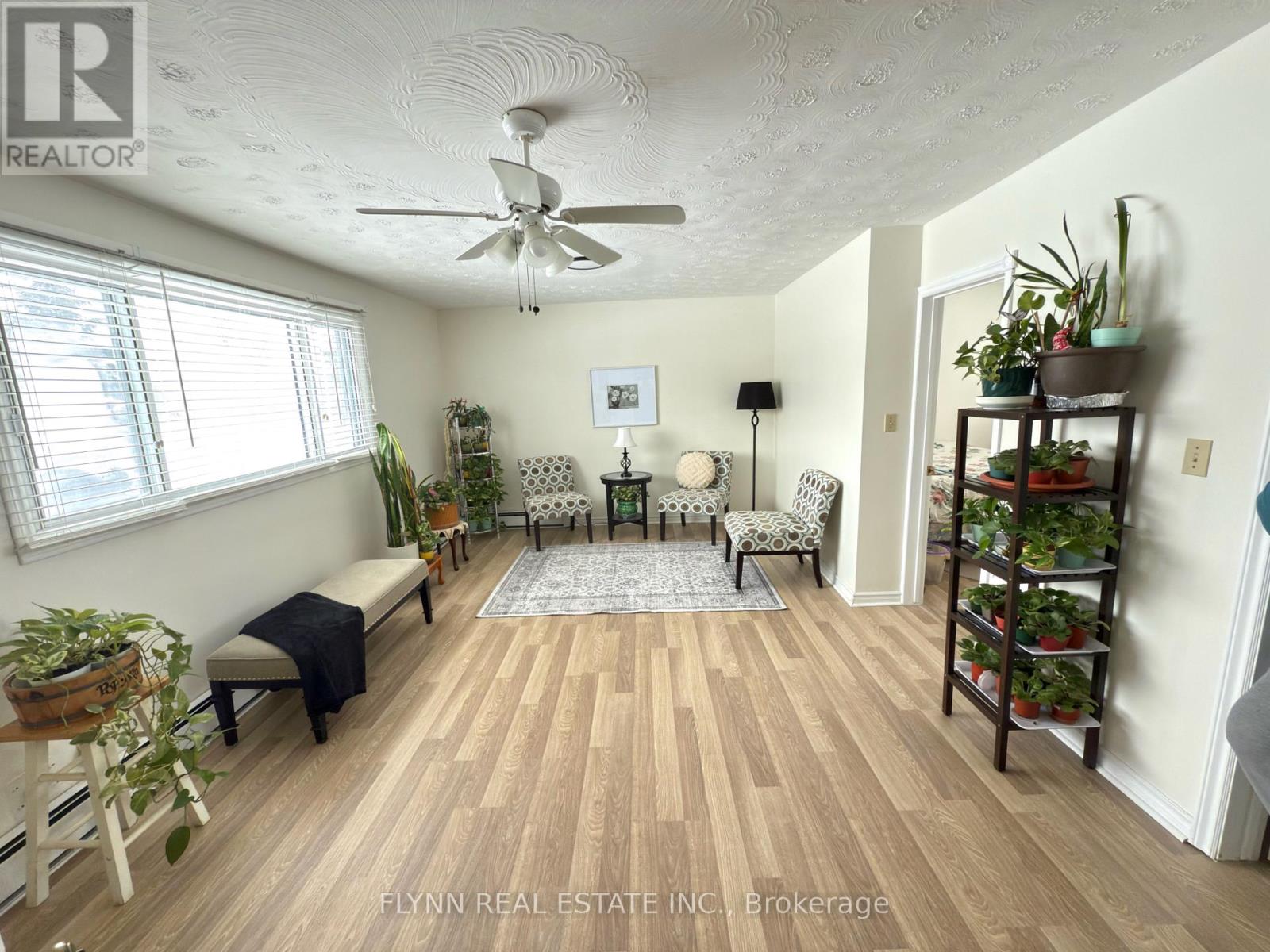 1399 Phillips Street, Fort Erie, Ontario  L2A 3C4 - Photo 9 - X12745958