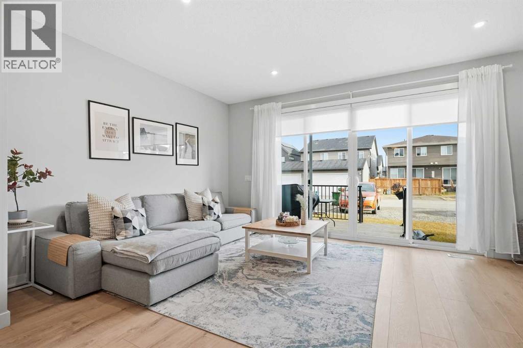 48 Seton Villas Se, Calgary, Alberta  T3M 3G6 - Photo 6 - A2272889