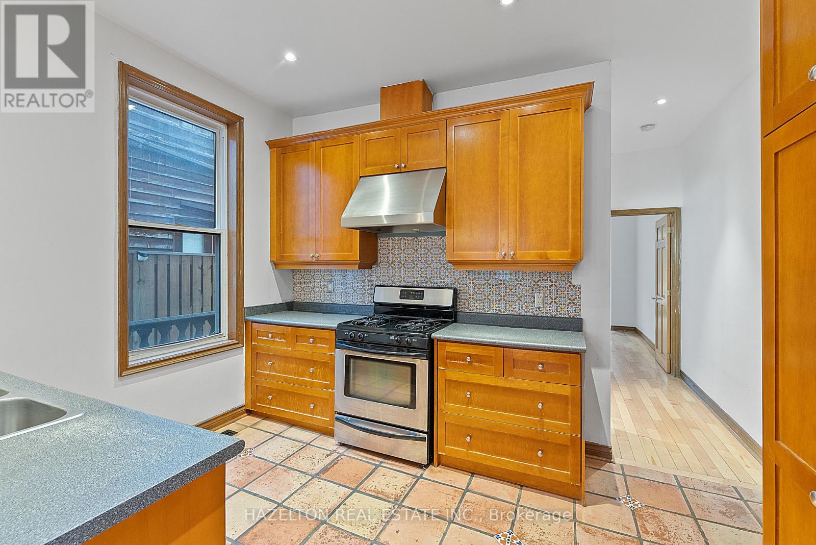 Main - 13 Fennings Street, Toronto (Trinity-Bellwoods), Ontario  M6J 3B9 - Photo 12 - C12746012