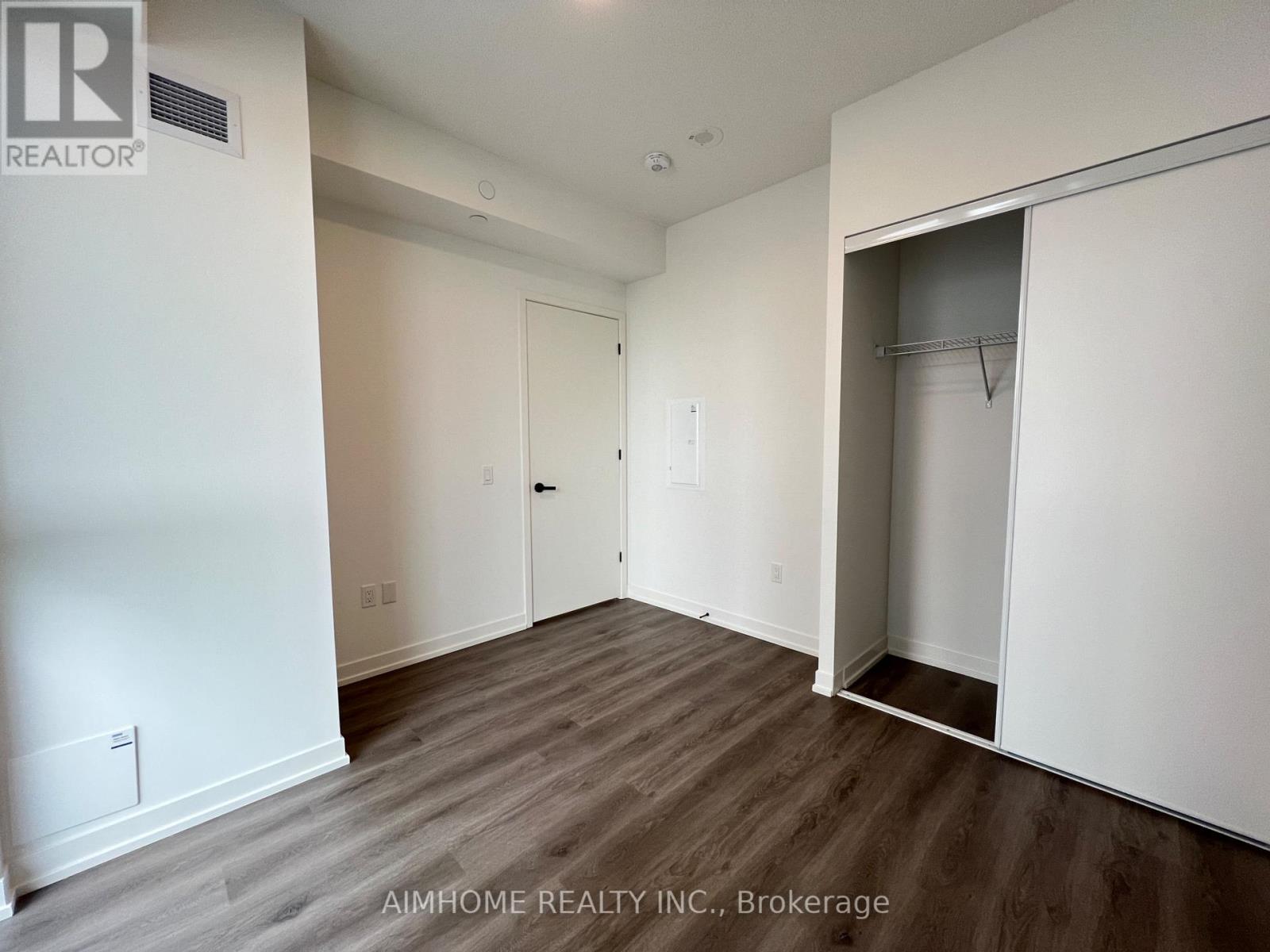 1101 - 28 Interchange Way, Vaughan (Vaughan Corporate Centre), Ontario  L4K 5W3 - Photo 18 - N12745988