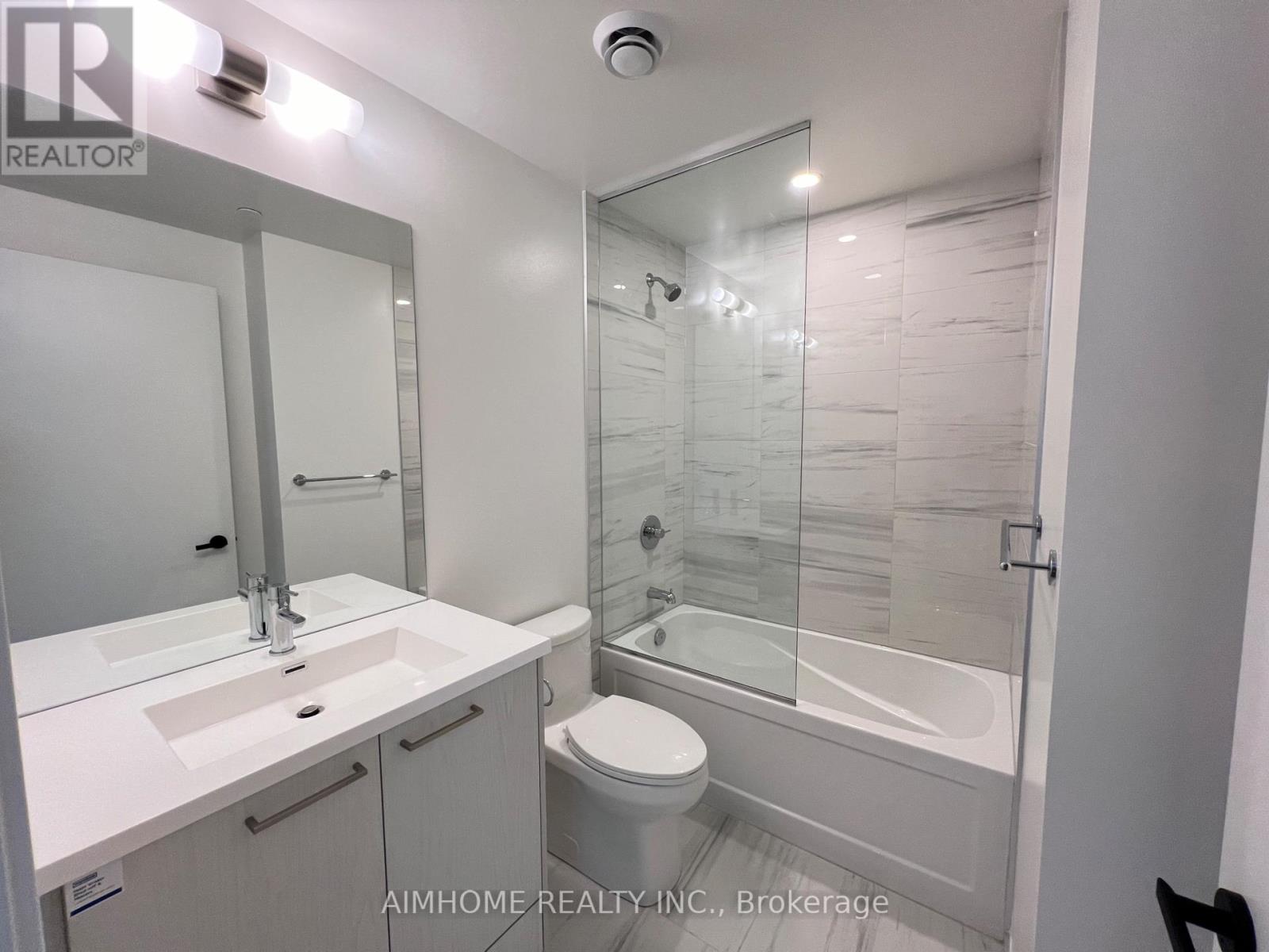 1101 - 28 Interchange Way, Vaughan (Vaughan Corporate Centre), Ontario  L4K 5W3 - Photo 23 - N12745988