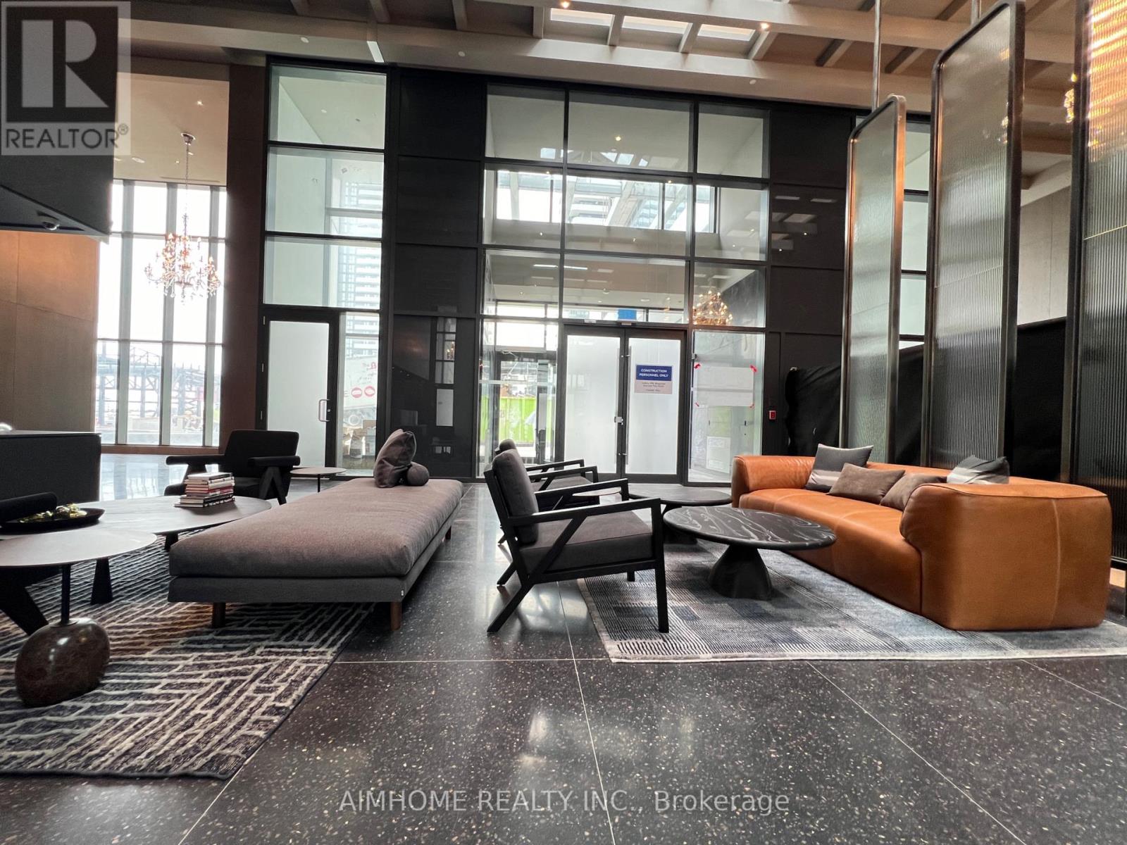 1101 - 28 Interchange Way, Vaughan (Vaughan Corporate Centre), Ontario  L4K 5W3 - Photo 4 - N12745988