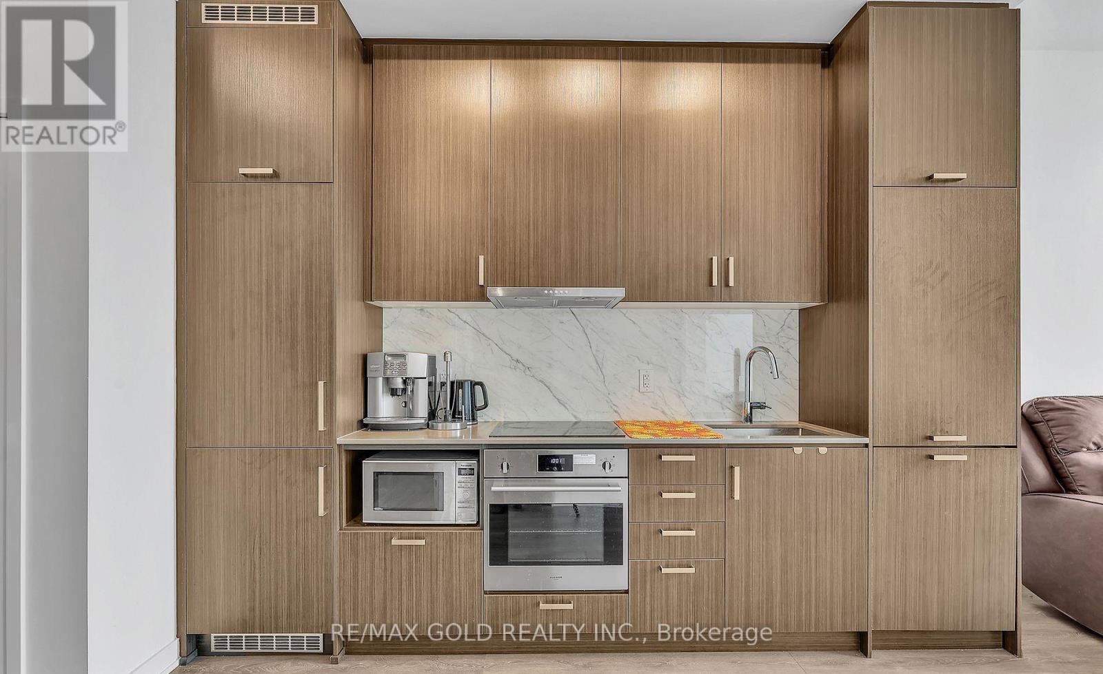 1116 - 60 Honeycrisp Crescent, Vaughan, Ontario  L4K 0N5 - Photo 12 - N12745992