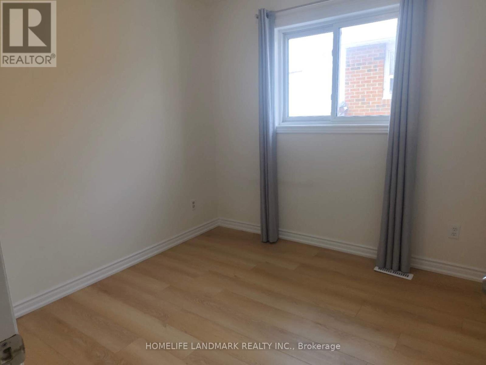 Upper - 2527 Kingsberry Crescent, Mississauga (Cooksville), Ontario  L5B 2K7 - Photo 10 - W12745620