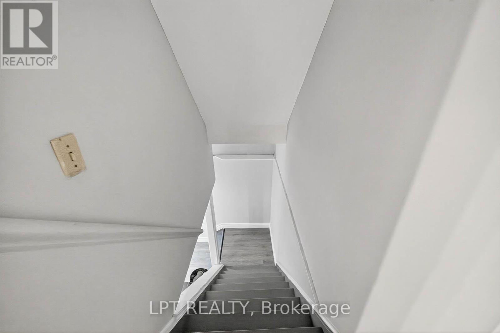 14 Caledon Crescent, Brampton, Ontario  L6W 1C5 - Photo 29 - W12745970