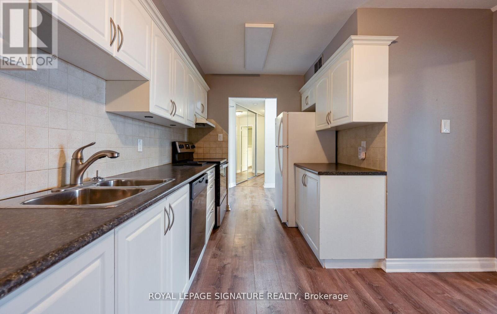 2003 - 714 The West Mall, Toronto (Eringate-Centennial-West Deane), Ontario  M9C 4X1 - Photo 18 - W12745994