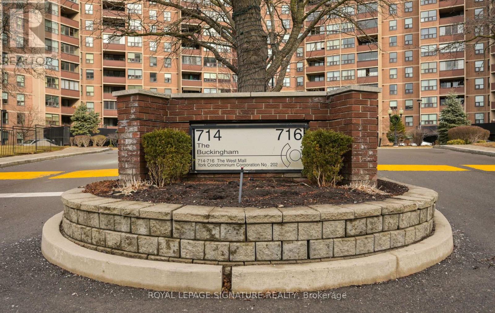 2003 - 714 The West Mall, Toronto (Eringate-Centennial-West Deane), Ontario  M9C 4X1 - Photo 2 - W12745994