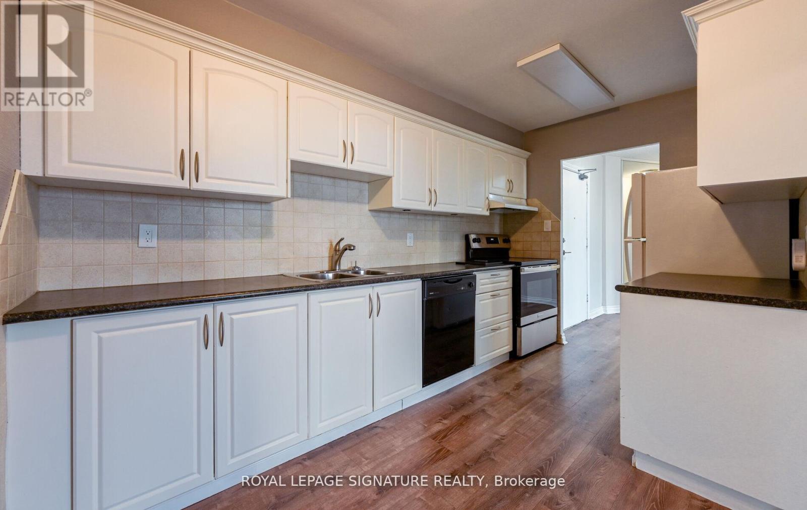 2003 - 714 The West Mall, Toronto (Eringate-Centennial-West Deane), Ontario  M9C 4X1 - Photo 21 - W12745994