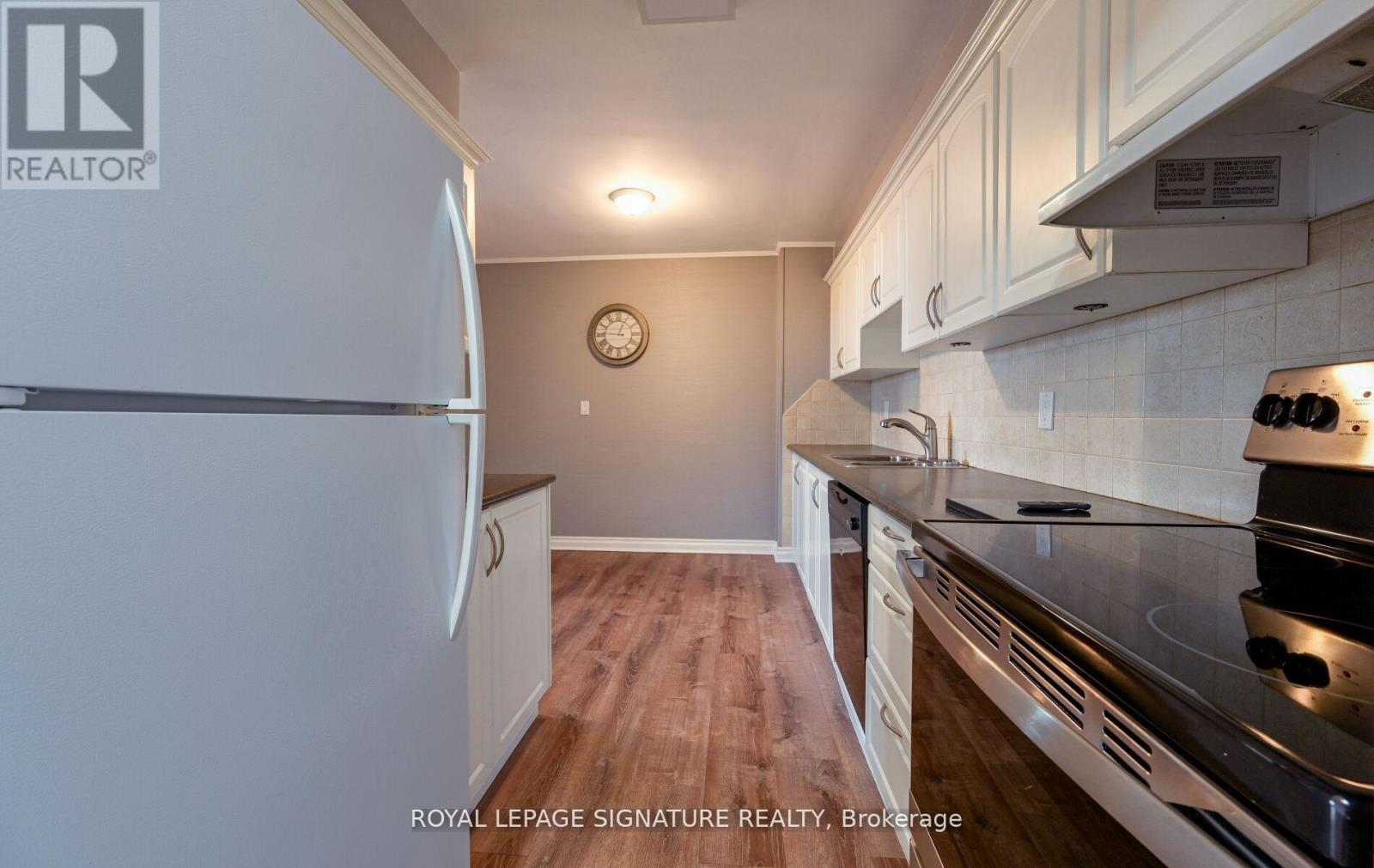 2003 - 714 The West Mall, Toronto (Eringate-Centennial-West Deane), Ontario  M9C 4X1 - Photo 23 - W12745994