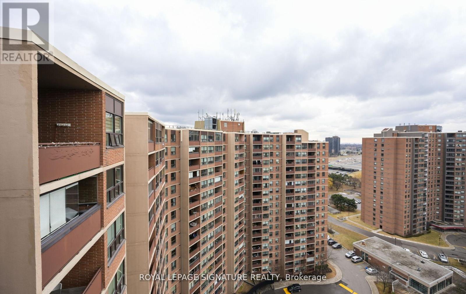 2003 - 714 The West Mall, Toronto (Eringate-Centennial-West Deane), Ontario  M9C 4X1 - Photo 39 - W12745994