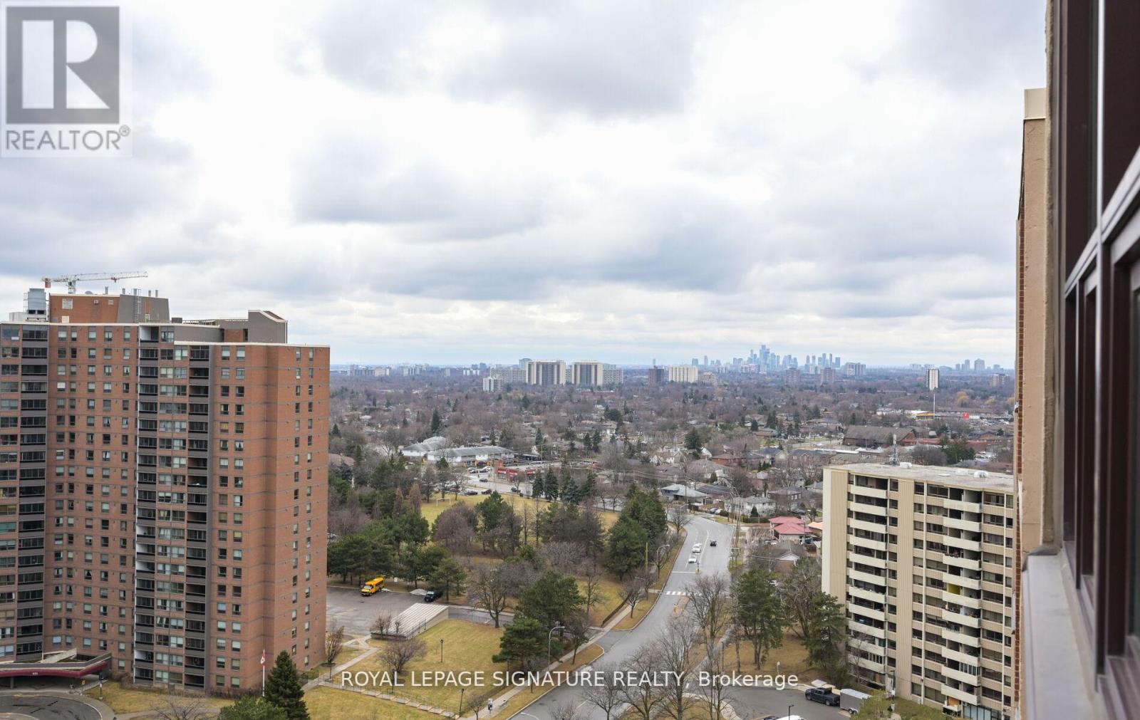 2003 - 714 The West Mall, Toronto (Eringate-Centennial-West Deane), Ontario  M9C 4X1 - Photo 41 - W12745994