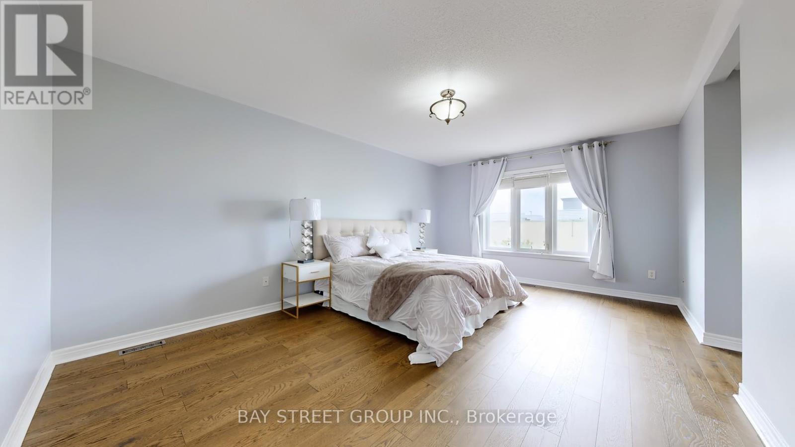 505 Heath Street, Oakville, Ontario  L6H 7M2 - Photo 13 - W12746004