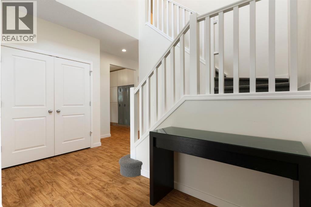 196 Jumping Pound Terrace, Cochrane, Alberta  T4C 0K5 - Photo 7 - A2281869