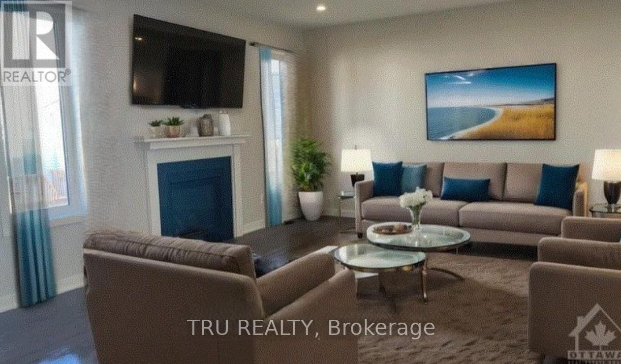 353 Appalachian Circle E, Ottawa, Ontario  K2J 6X3 - Photo 3 - X12746018