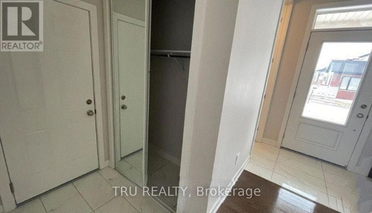 353 Appalachian Circle E, Ottawa, Ontario  K2J 6X3 - Photo 5 - X12746018