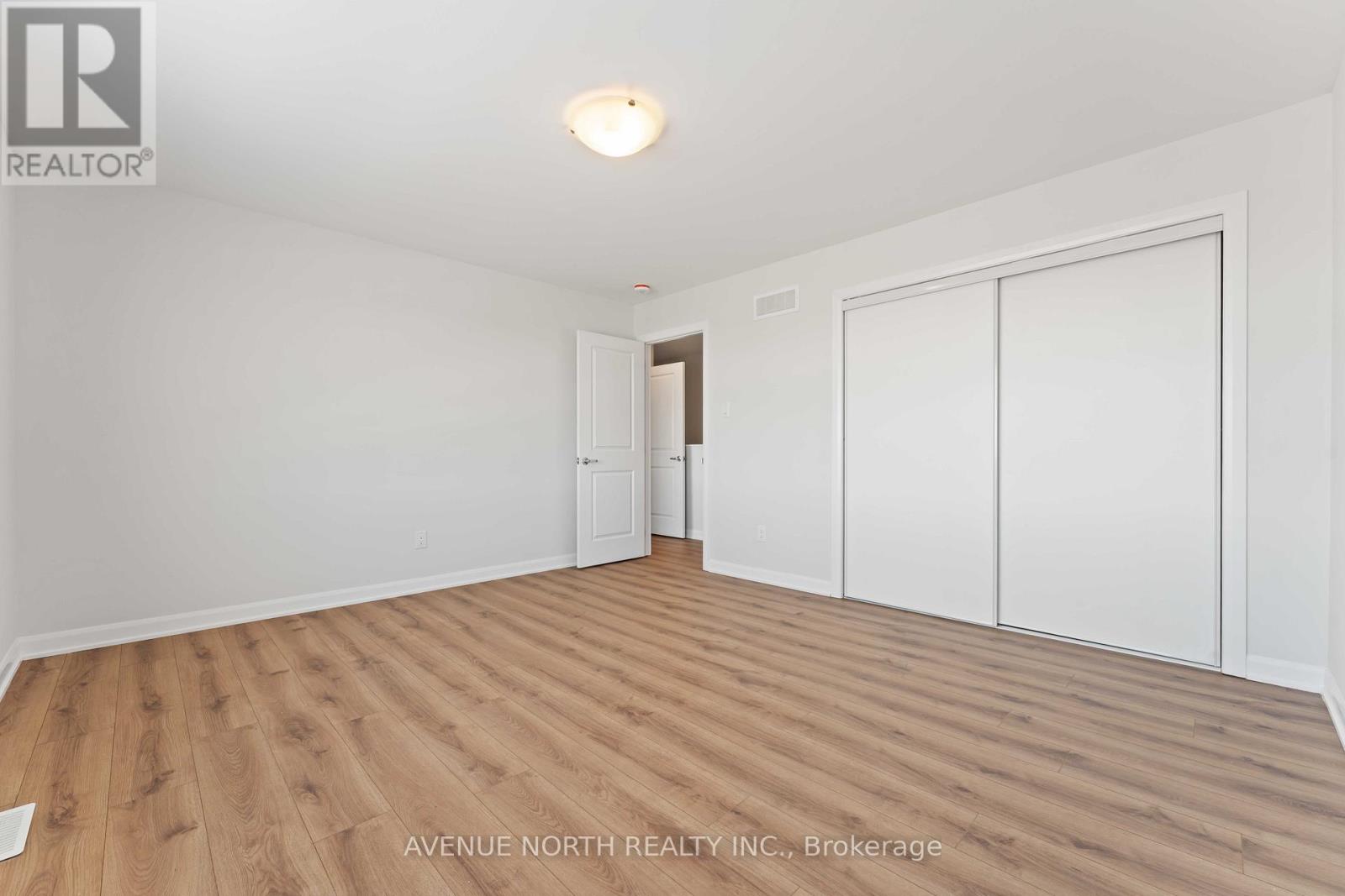 1213 Creekway Private, Ottawa, Ontario  K2T 0T1 - Photo 21 - X12746032