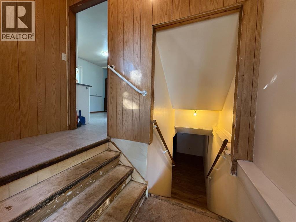 5002 49 Avenue, Botha, Alberta  T0C 0N0 - Photo 7 - A2260308