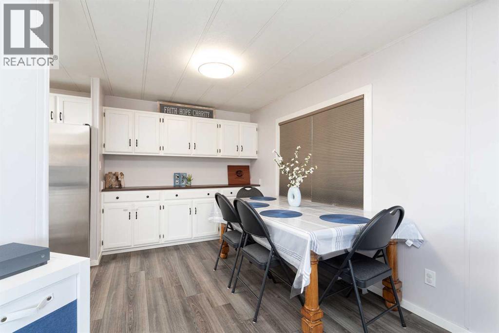 356 N 300 Street E, Raymond, Alberta  T0K 2S0 - Photo 7 - A2280947