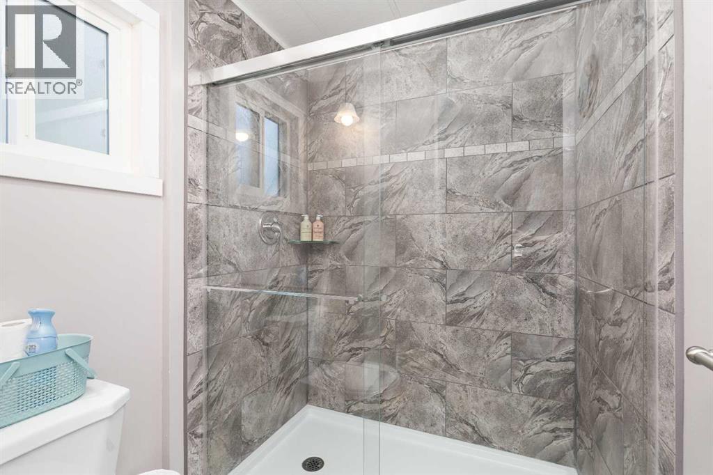 356 N 300 Street E, Raymond, Alberta  T0K 2S0 - Photo 23 - A2280947