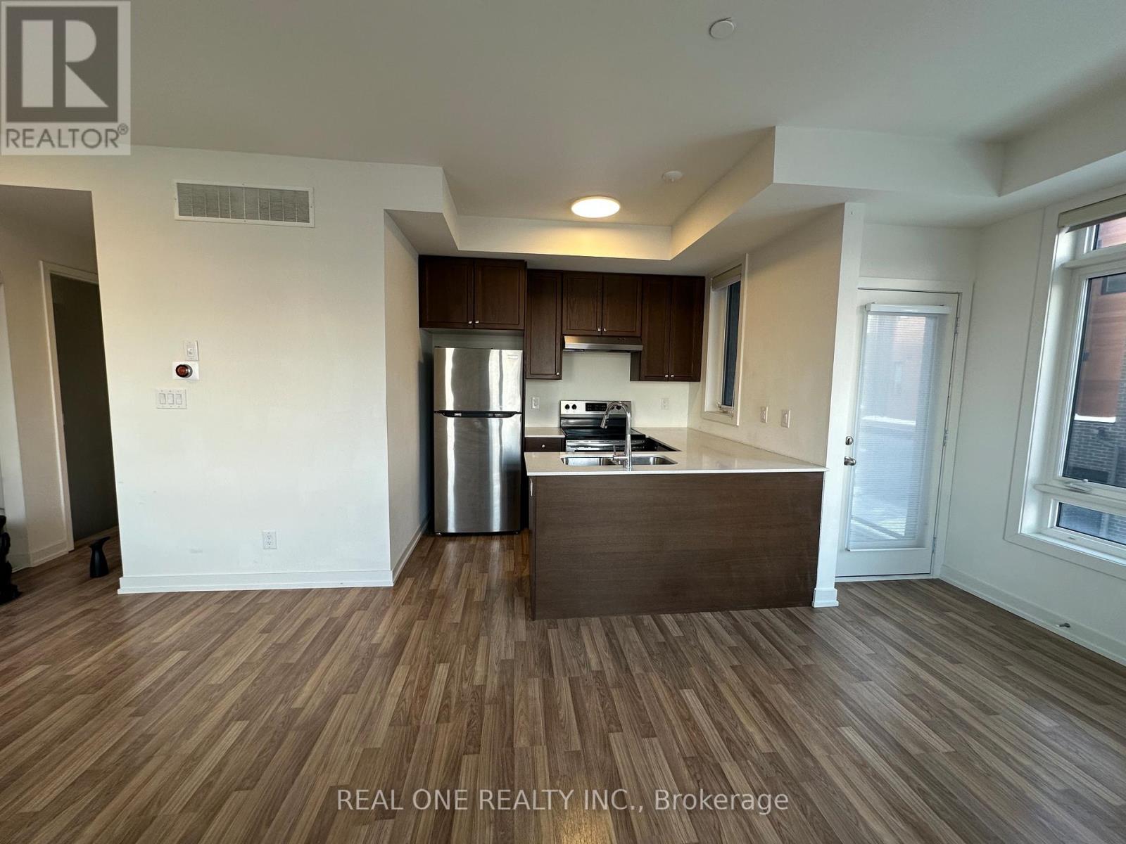 73 - 370 Red Maple Road, Richmond Hill (Langstaff), Ontario  L4C 6P5 - Photo 4 - N12746064