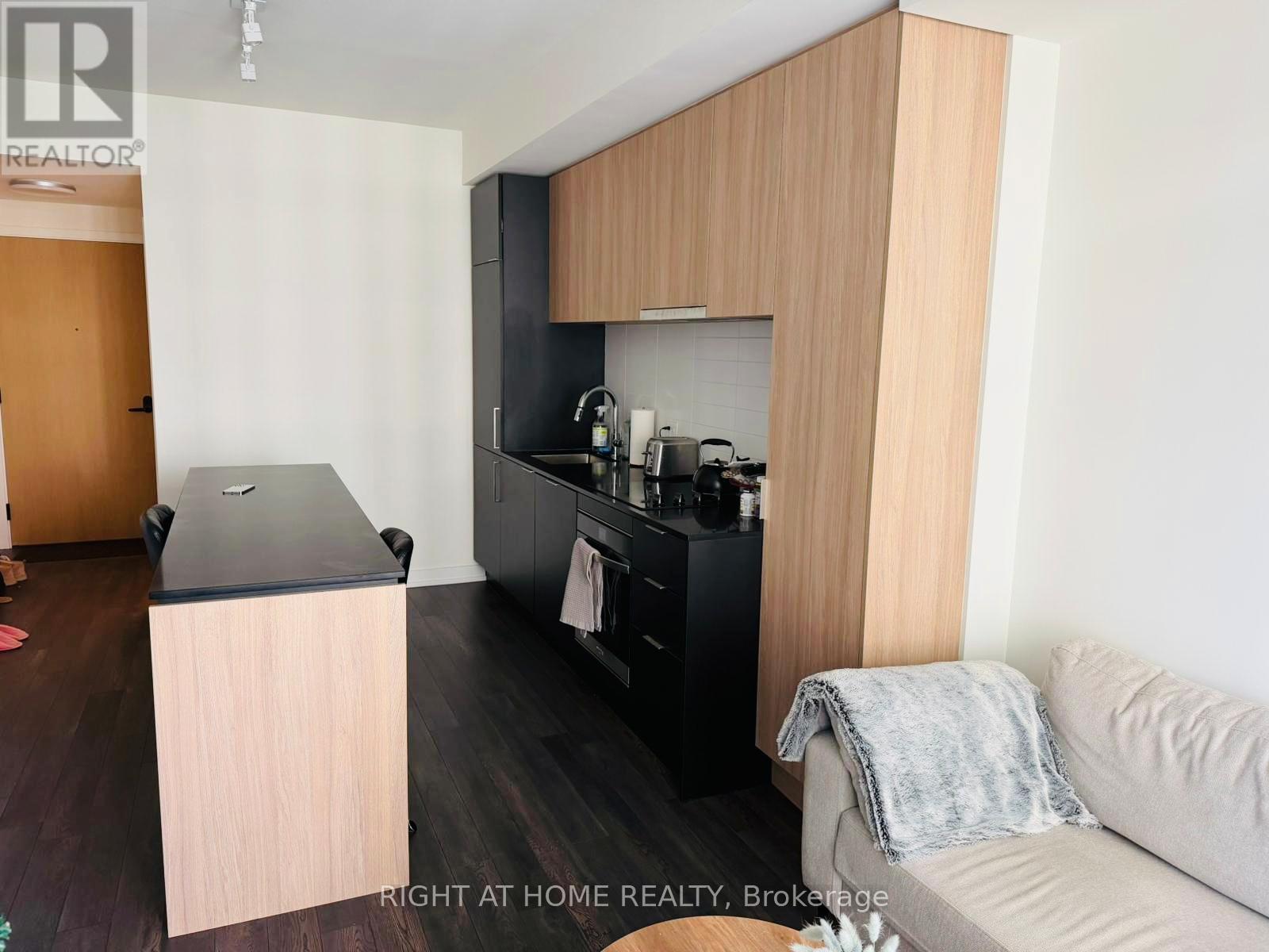 1810 - 89 Church Street, Toronto, Ontario  M5C 2G3 - Photo 13 - C12745442