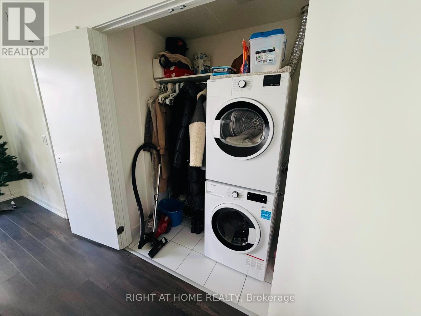 1810 - 89 Church Street, Toronto, Ontario  M5C 2G3 - Photo 18 - C12745442